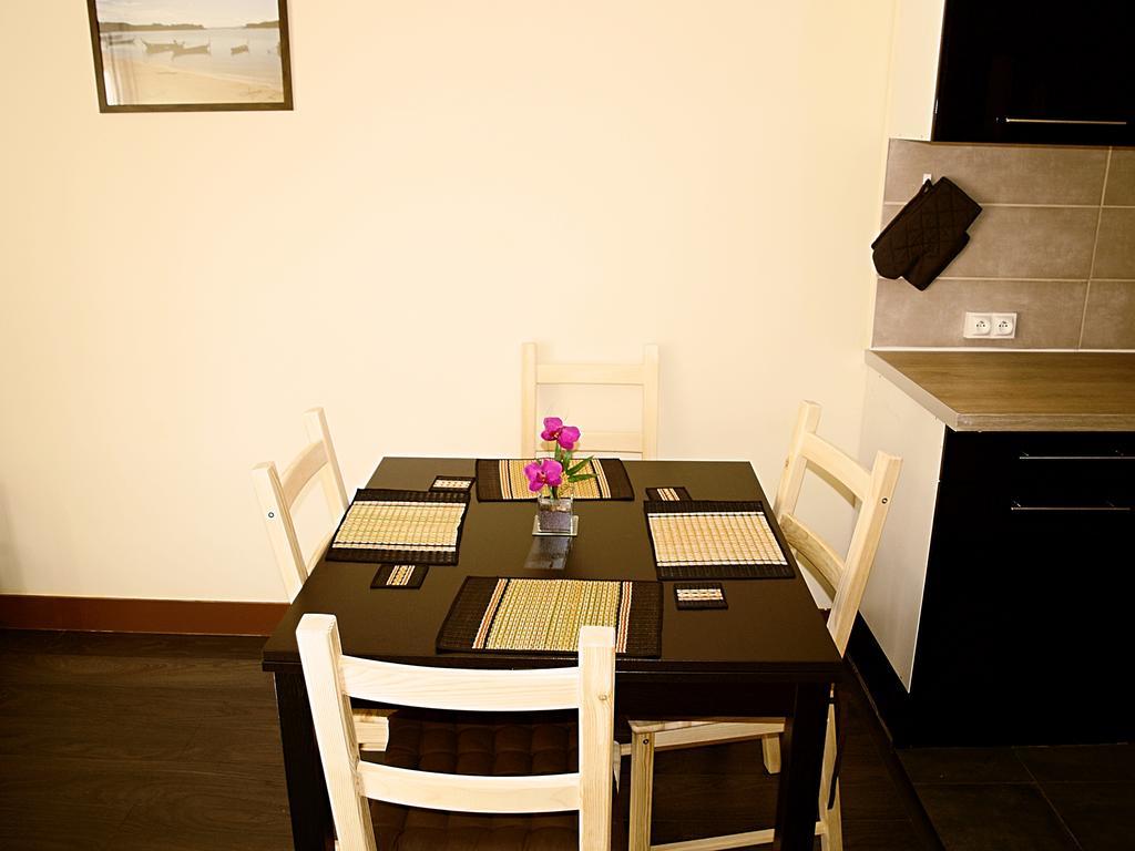 Au Petit Thai - T2 Avec Balcon - Montpellier Centre Daire Dış mekan fotoğraf